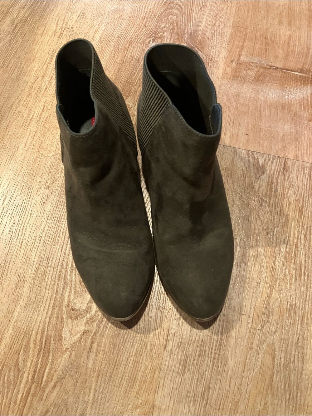 UNIONBAY Black Suede Pointed Toe Ankle Booties